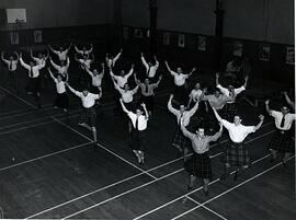 Photograph of the Men's Highland class